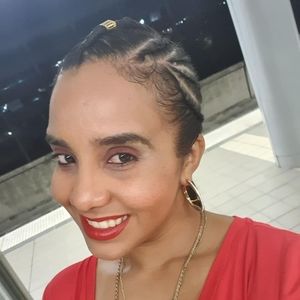 Meet your Posher, Idalmi